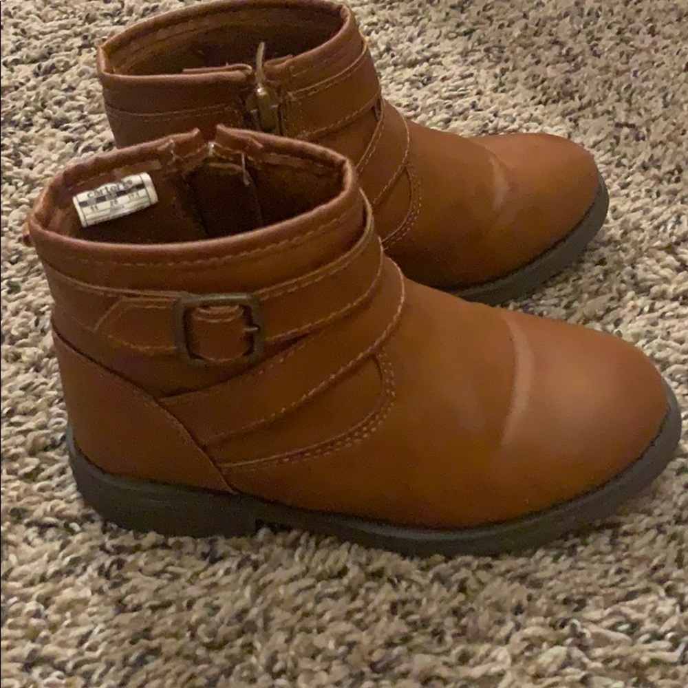 Carter’s girl’s boots